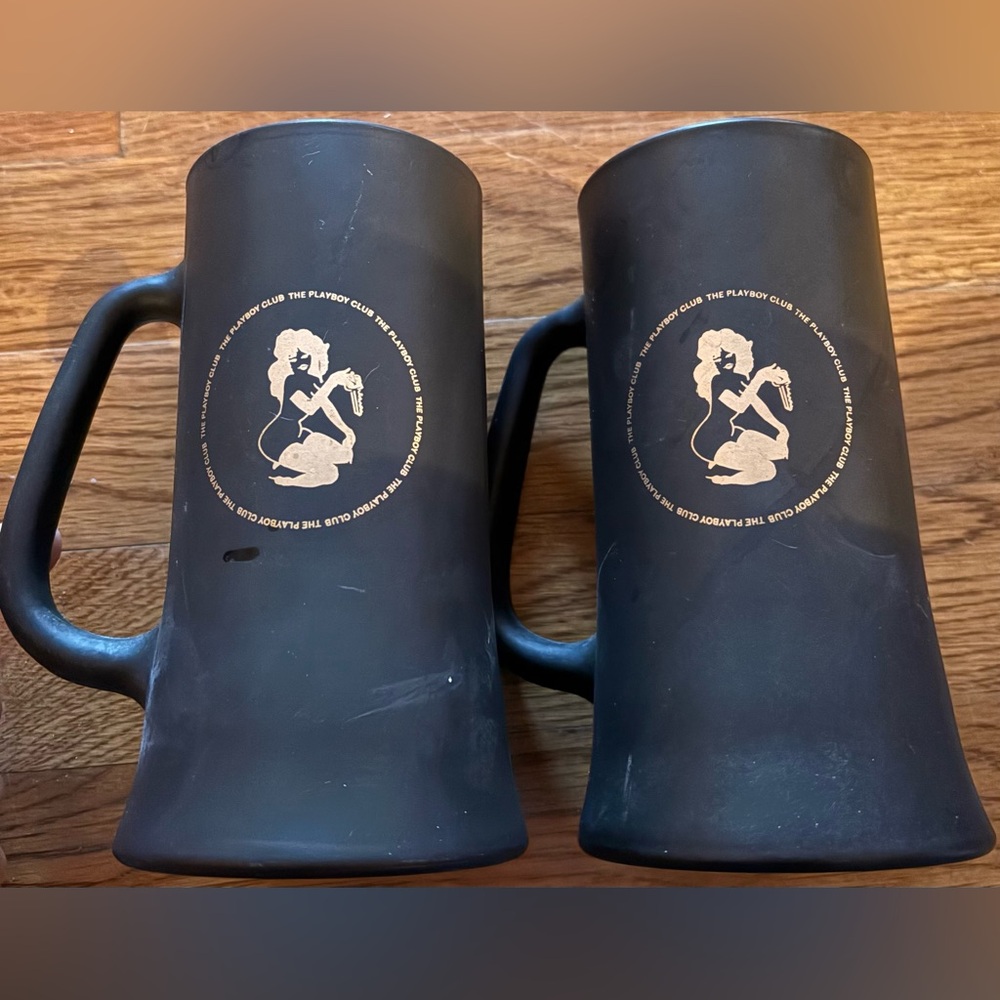 The Playboy Club: 80s International Key Mugs, Set of 2